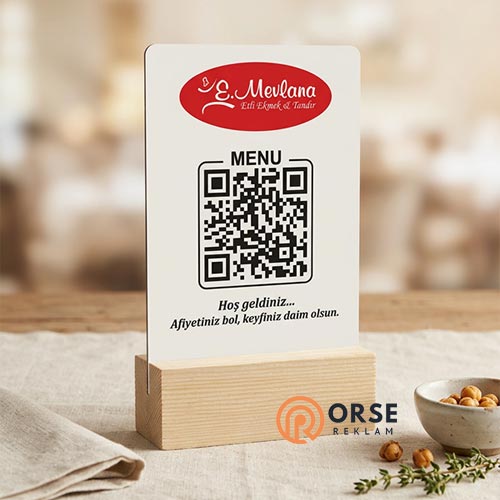 ahsap-qr-menu-standi.jpg Ahşap Qr Menu Standı