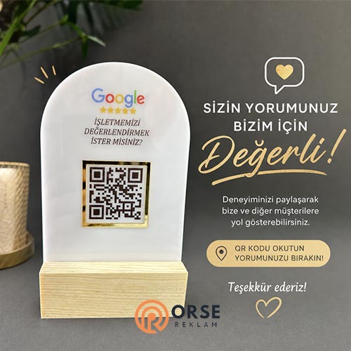 qr yorum standı ahşaplı